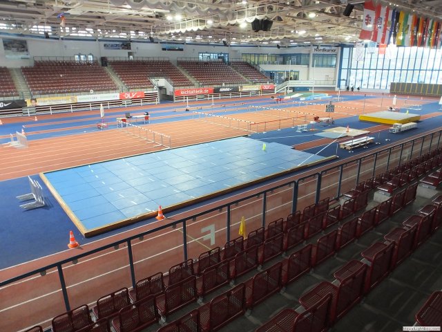 dm_halle_15_u2012