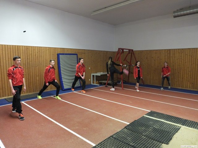 dm_halle_15_u2015